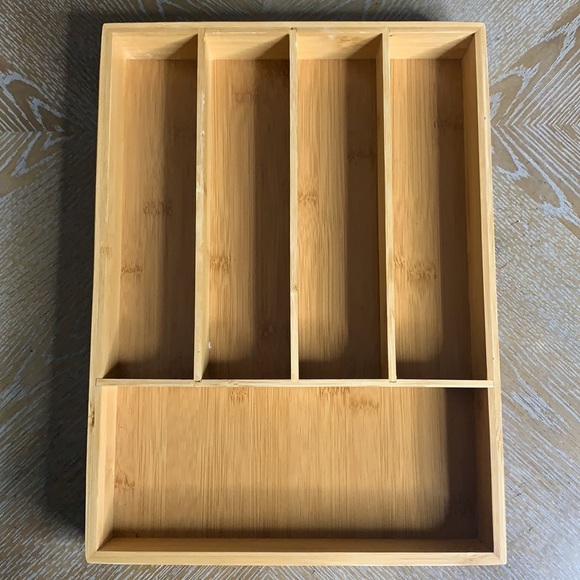 BEE & WILLOW HOME (Acaia) + BAMBOO 5 Sectional Tray For Flatware - Picture 4 of 6